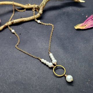 Darujte autorský šperk 📿💎 Každý náš kousek je ručně vytvořený originál. #sperky #autorskesperky #nahrdelniky #jewelery...